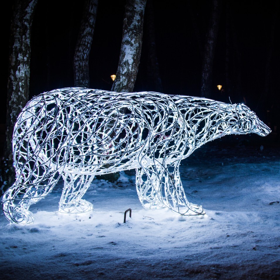 Светодиодная конструкция Медведь, ширина 1,8 м высота 0,9 м
